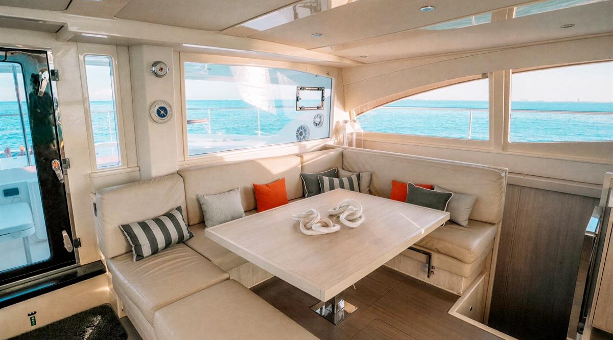Private-Catamaran-charter-cancun-Leopard-51-(7)