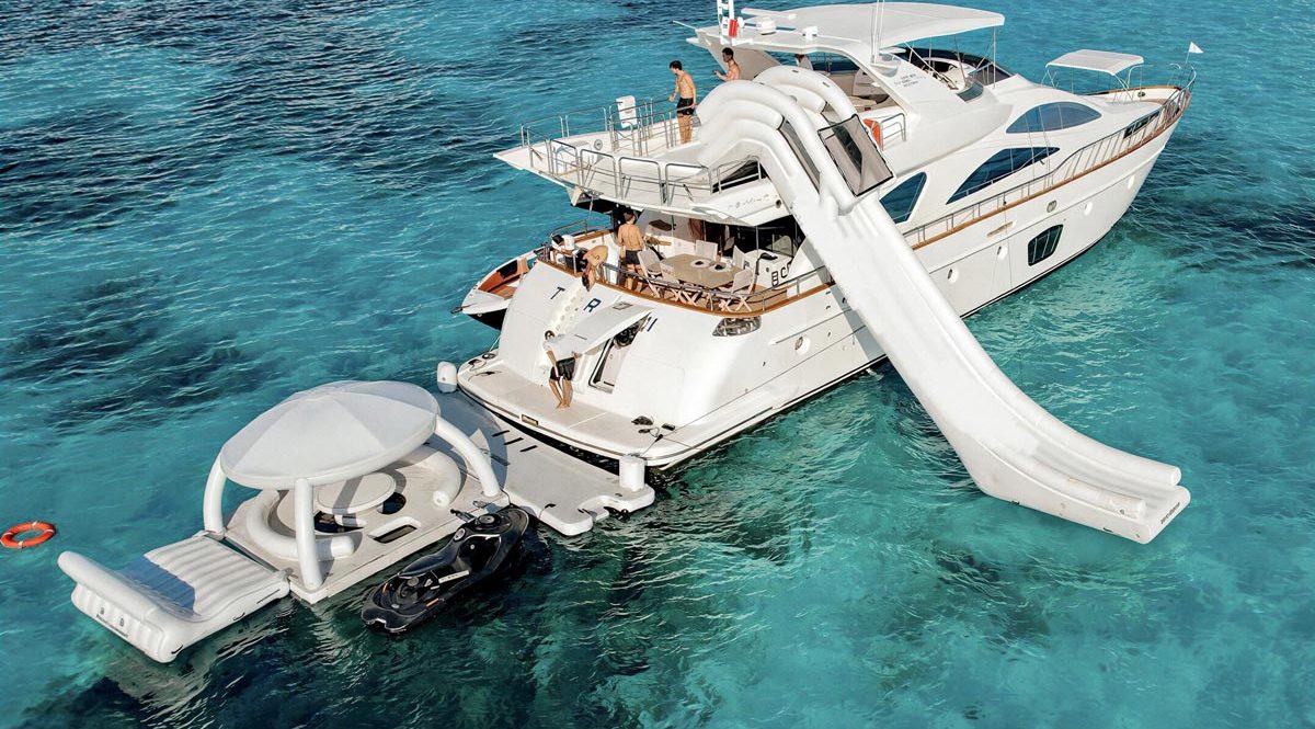 Luxury Yacht Rental Cancun Mexico - Azimut 80