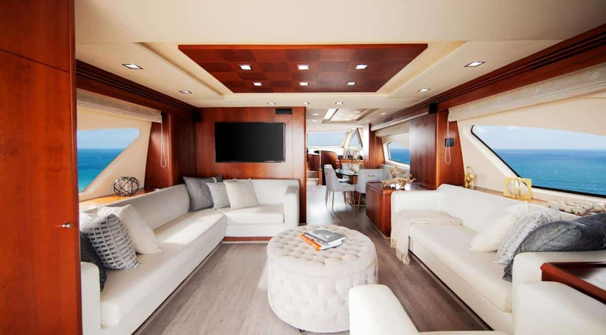 Renta de yate de lujo en Cancún - Azimut 80