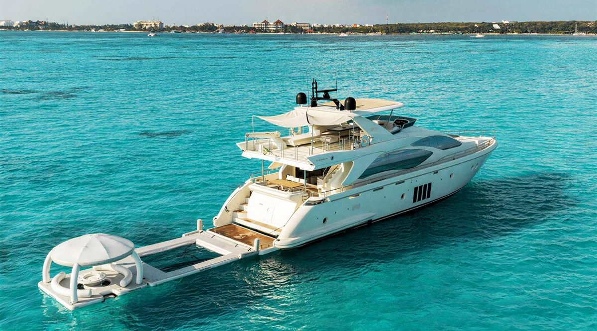 Luxury Yacht Rental Cancun Mexico - Azimut 84