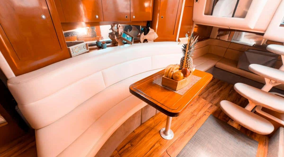 Renta de yate en Cancún - Sea Ray 37