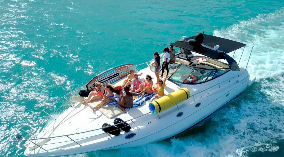 Renta de yate en Cancún - Sea Ray 46