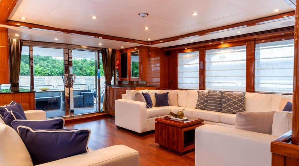 Renta de yate de lujo en Cancún - Sunseeker 120