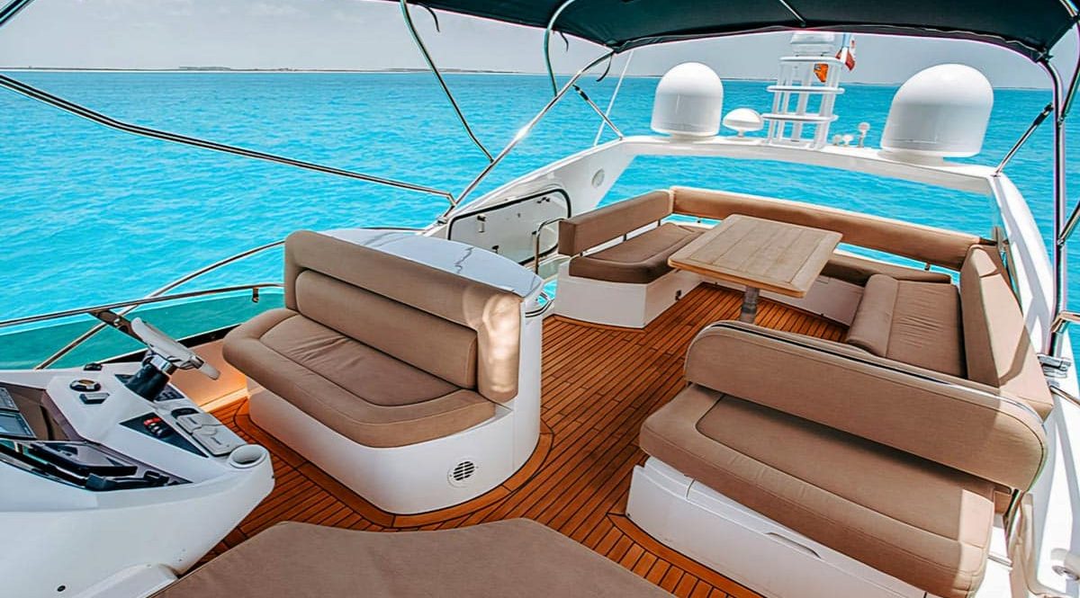 Luxury Yacht Rental Cancun Mexico - Sunseeker Manhattan 64